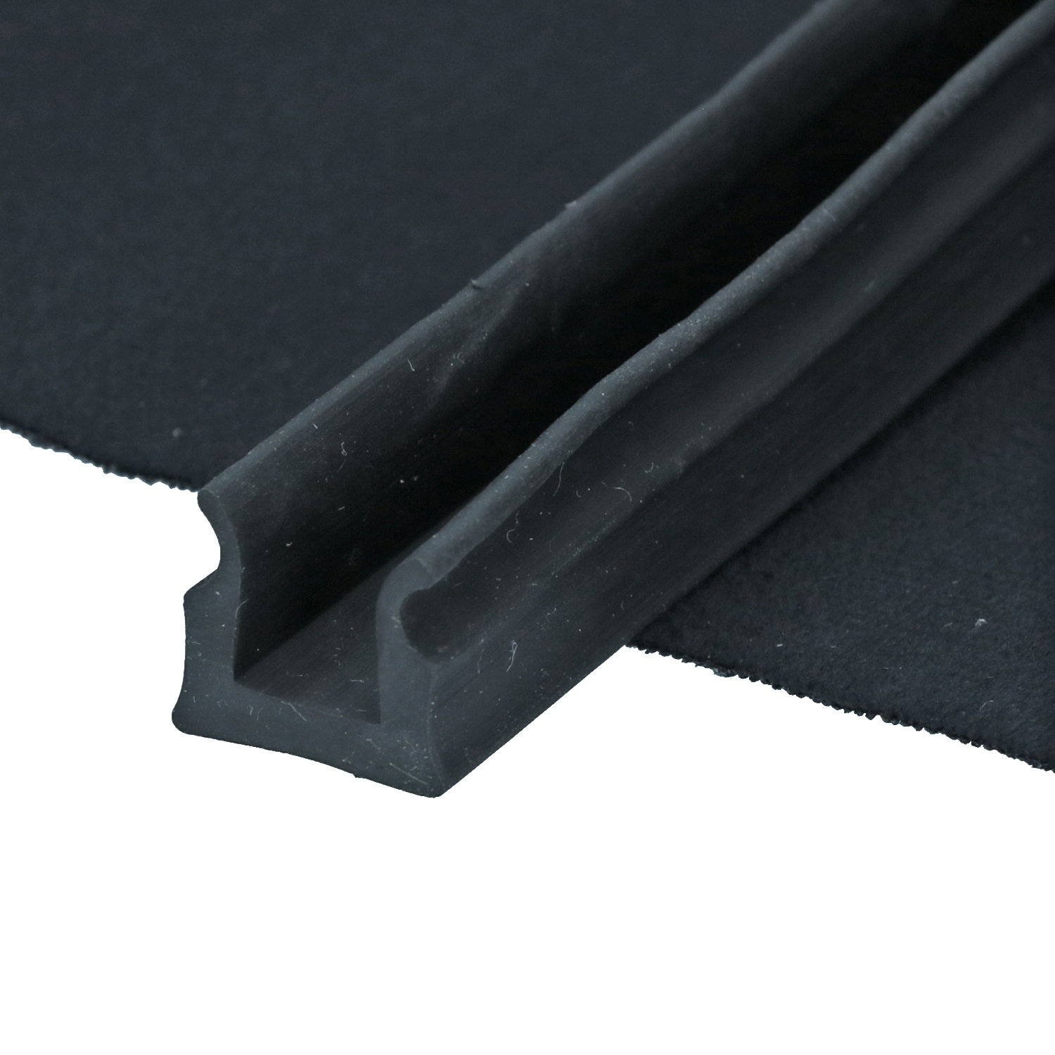 Window channel in U-form (rubber and felt) 111 837 473