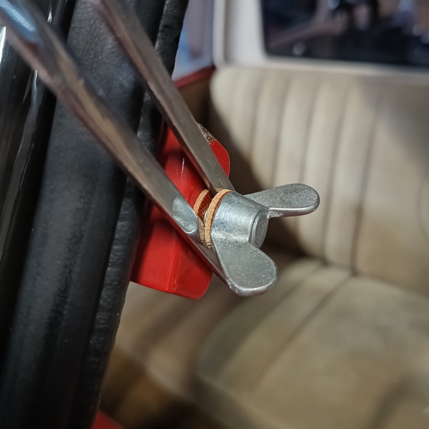 Rondelle d'ecrou à ailettes safari 211 837 659