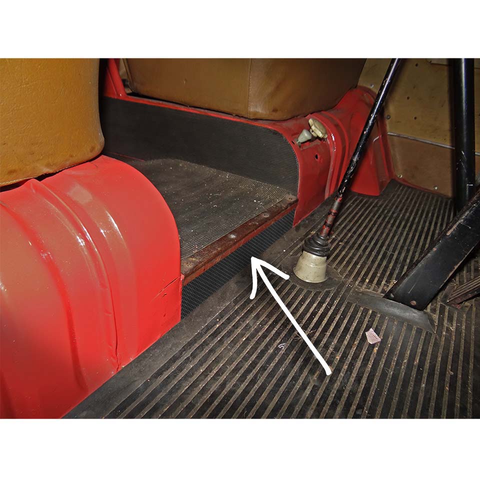 Rubber small black strip between front seats, Walk-through 261 863 753C