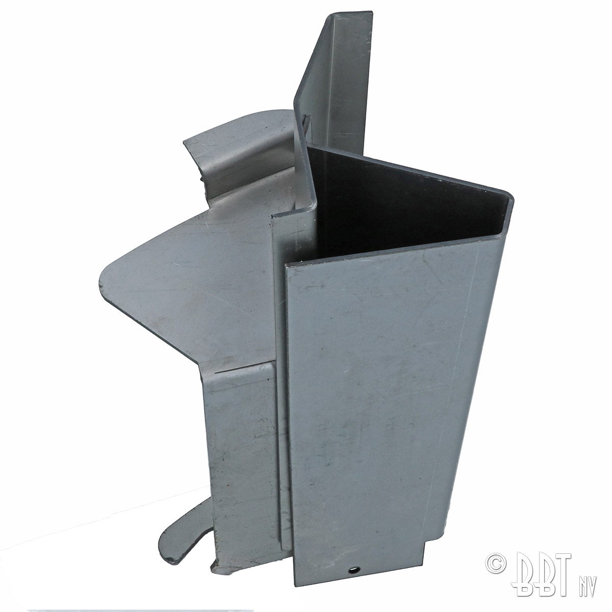 Remendo da secção inferior do pilar A (20 cm), direita 