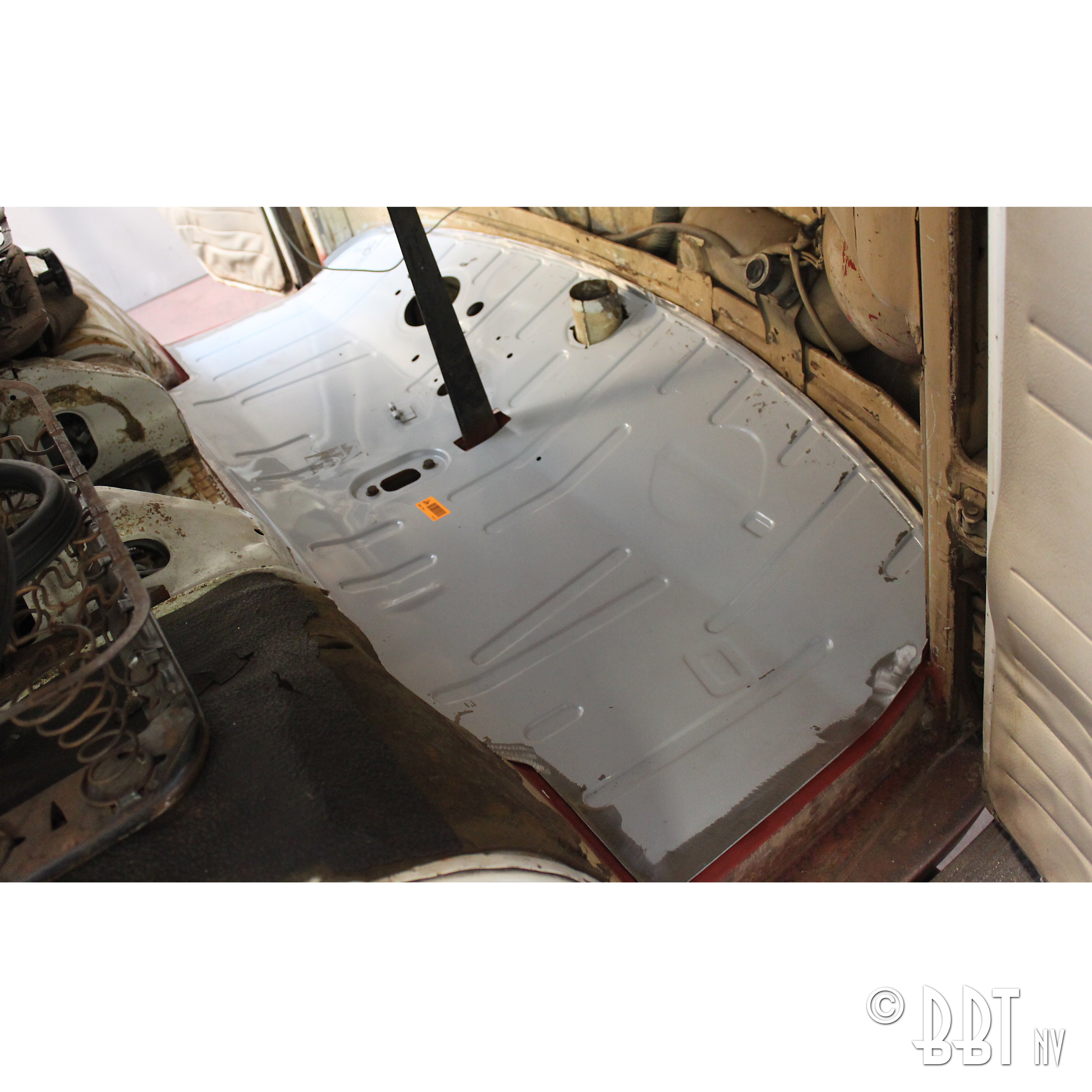 Vloerplaat cabine, compleet 211 801 051K