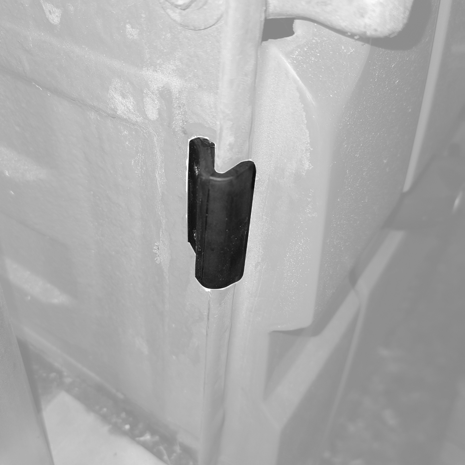 Drop gate stop on front panel Pick-up 245 829 599