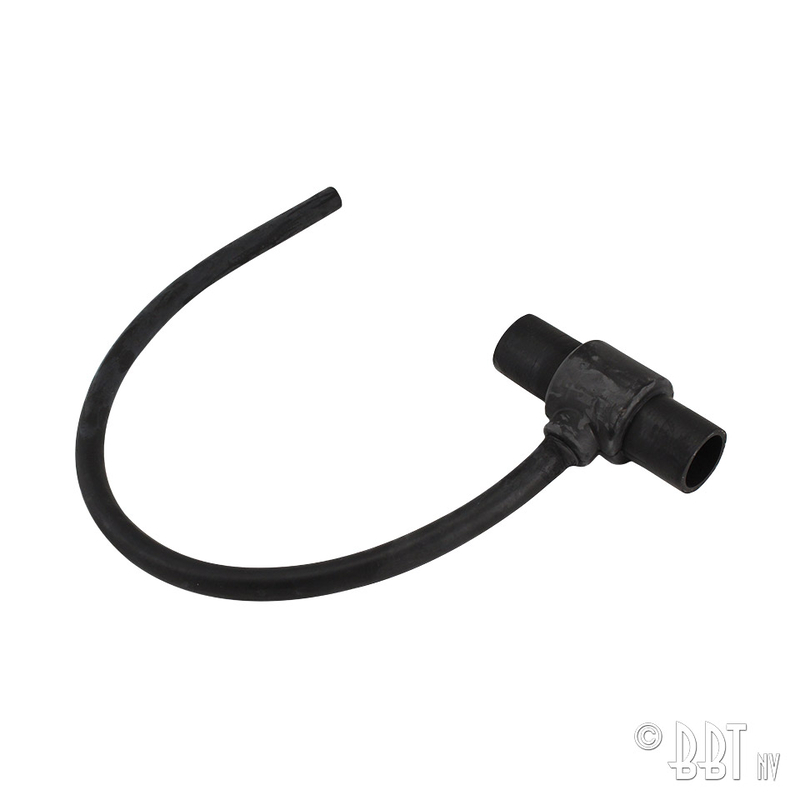 Durite entre distributeur d'eau à radiateur 251 121 104